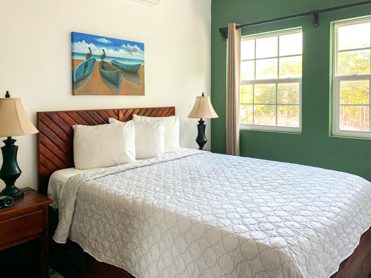 Best Western Grand Baymen Gardens San Pedro  Bagian luar foto