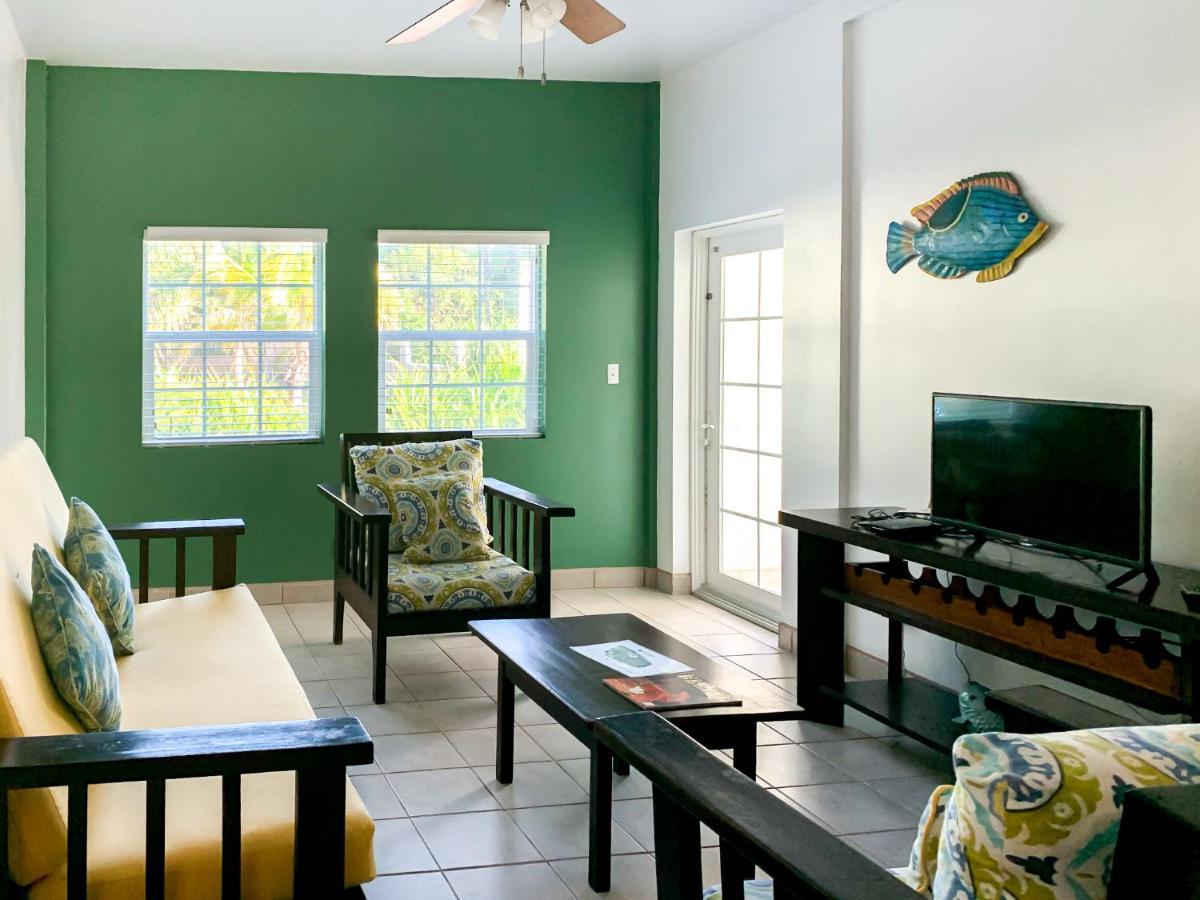Best Western Grand Baymen Gardens San Pedro  Bagian luar foto