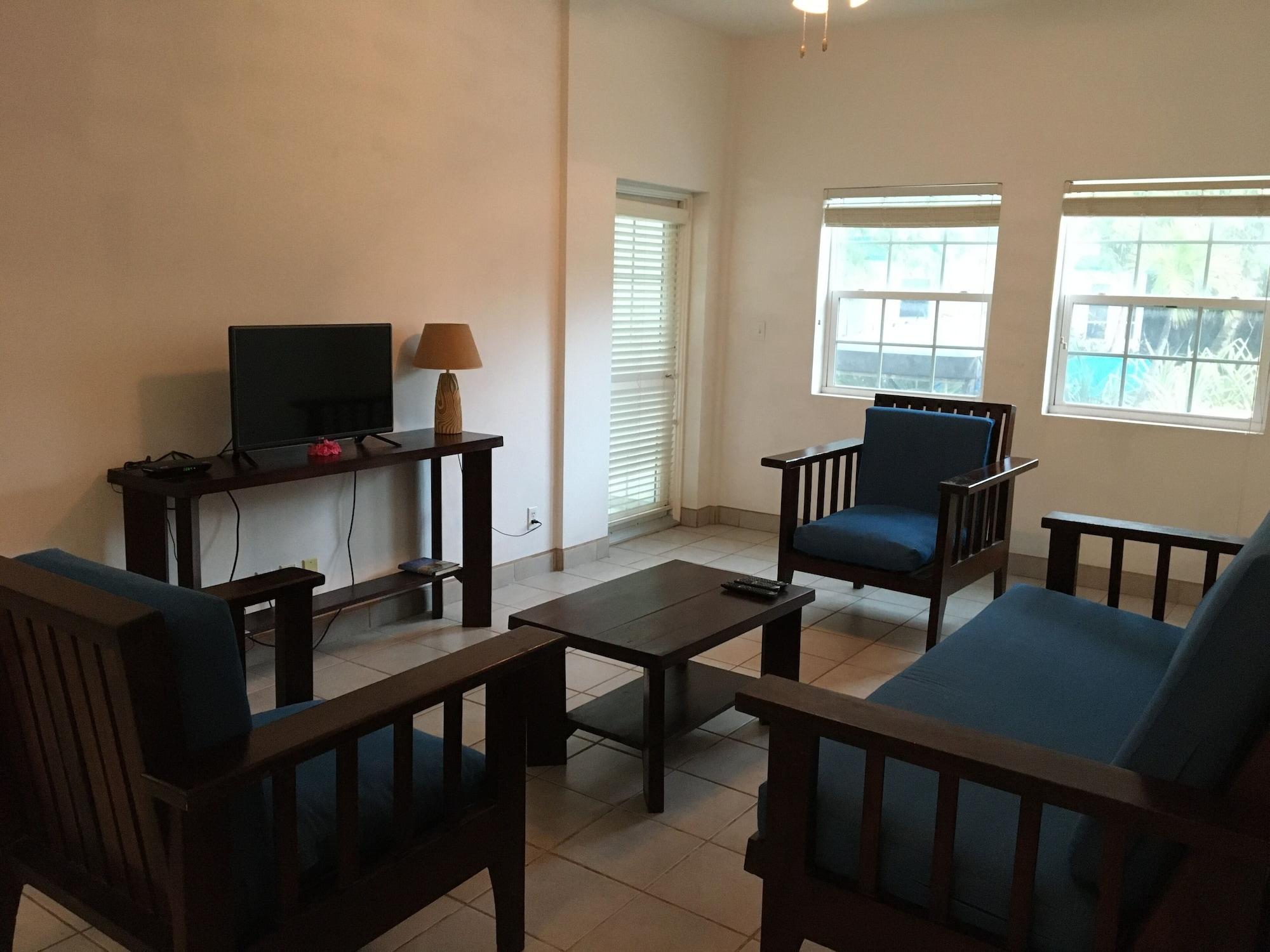 Best Western Grand Baymen Gardens San Pedro  Bagian luar foto