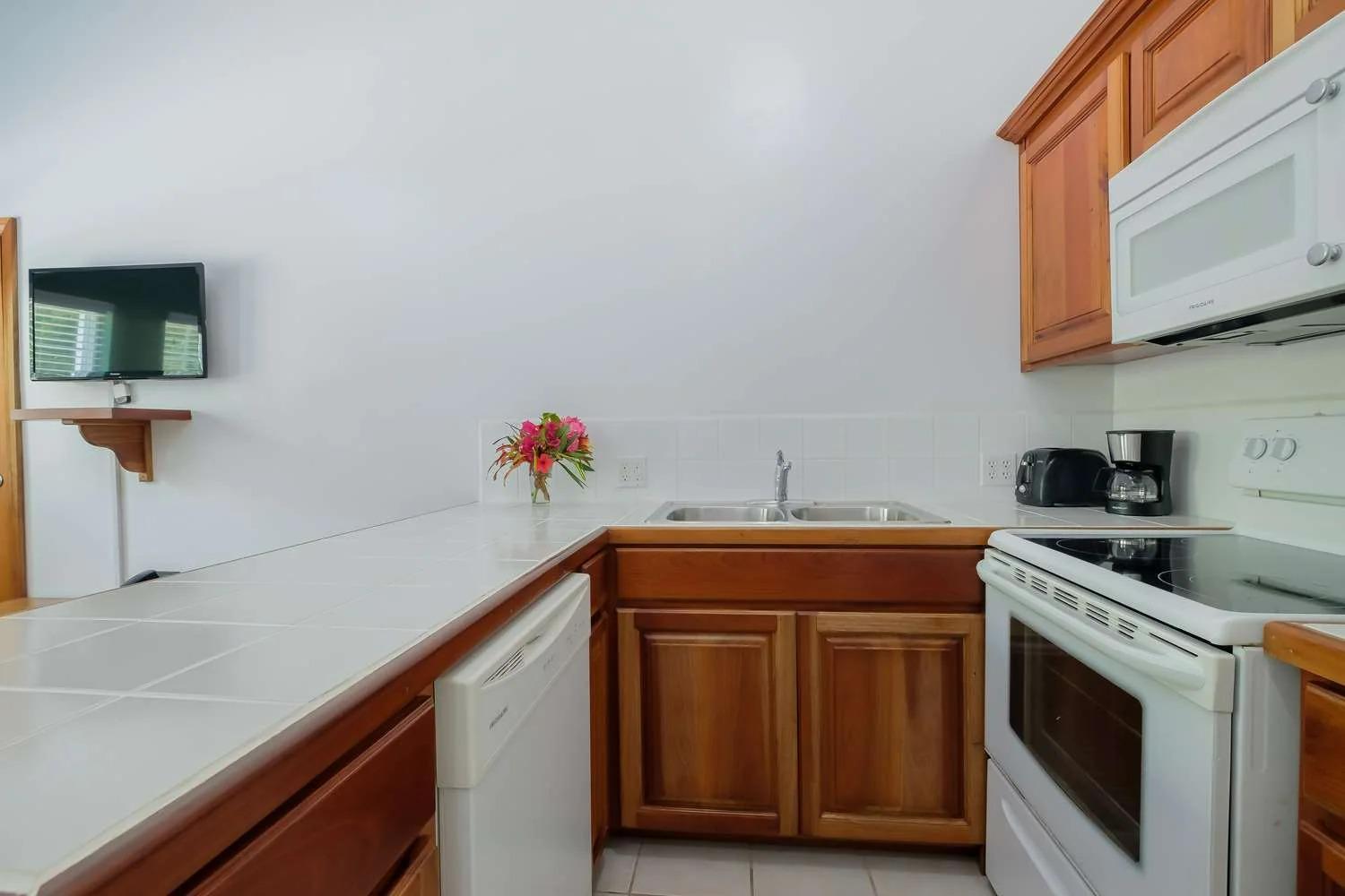 Best Western Grand Baymen Gardens San Pedro  Bagian luar foto