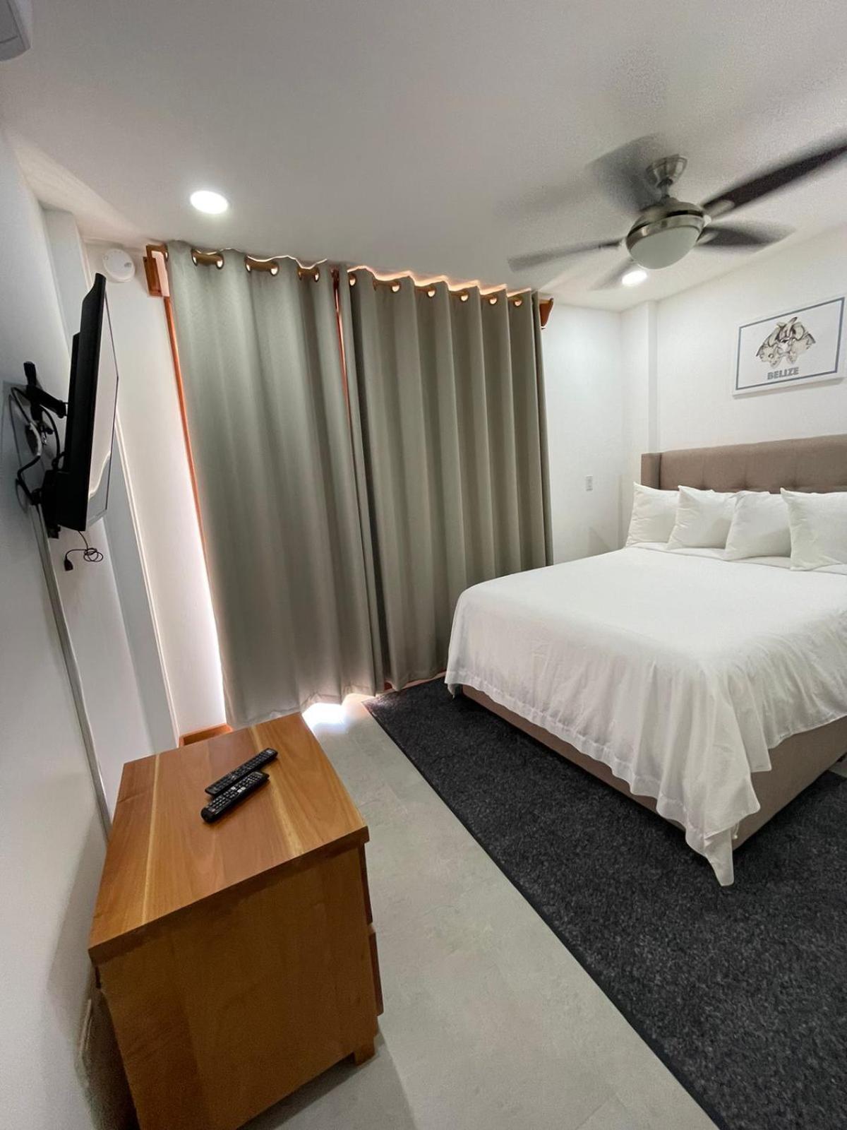 Best Western Grand Baymen Gardens San Pedro  Bagian luar foto